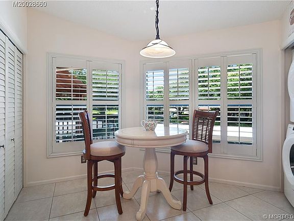 5th image of 6041 SE Martinique Dr #18-201
