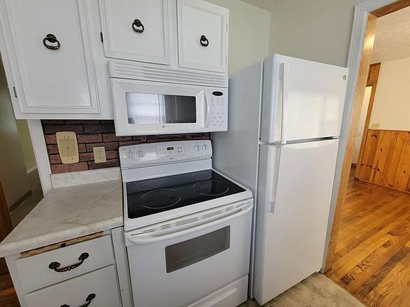 5th image of 1205 Adams St