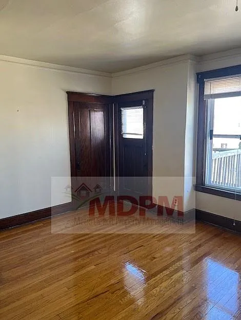 2 bed, 1100 sqft, $900 — Photo 3