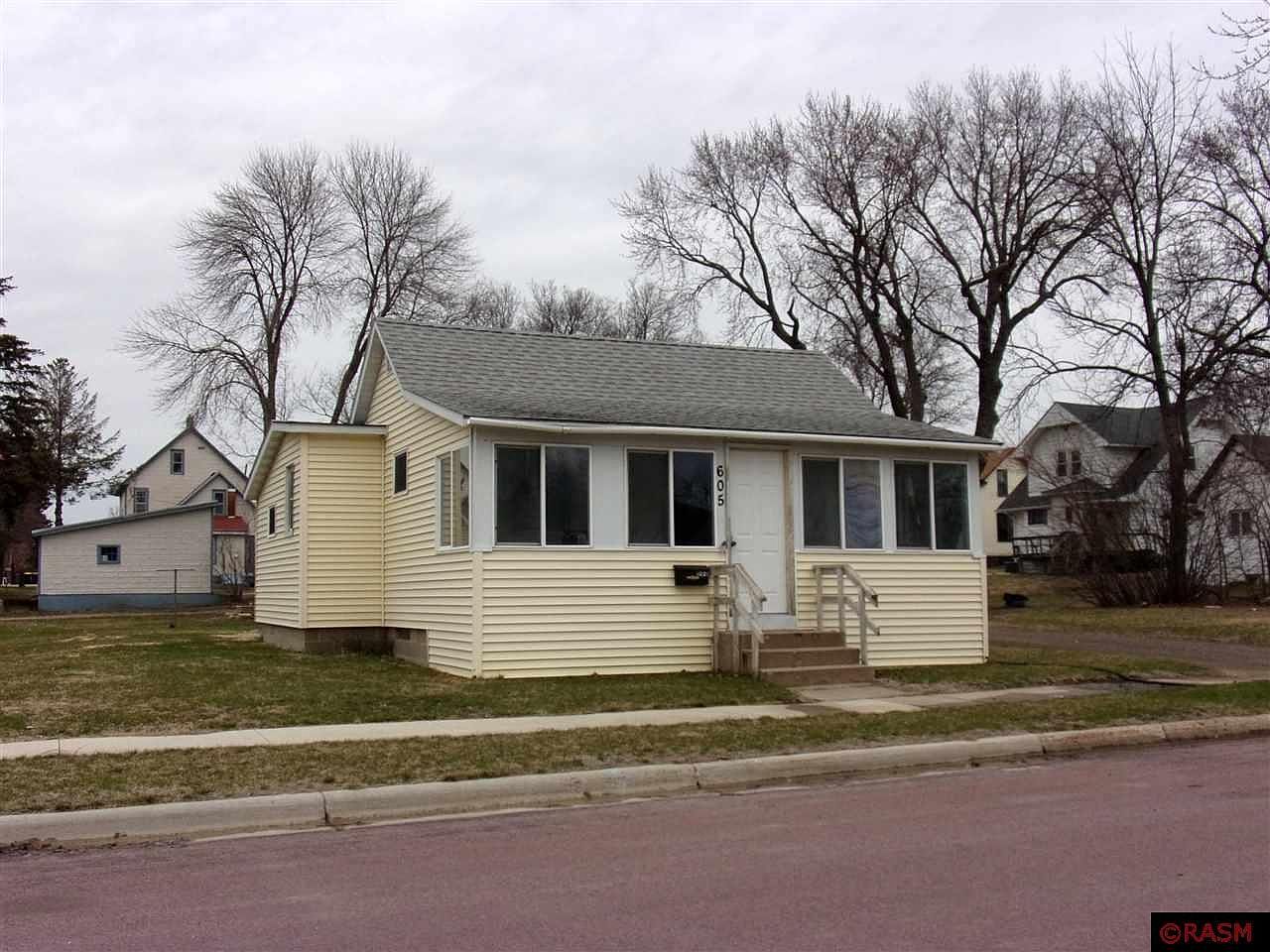 605 4th Ave S, Saint James, MN 56081 Zillow