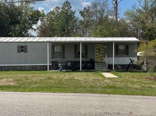 204 County Road 814, Buna, TX 77612