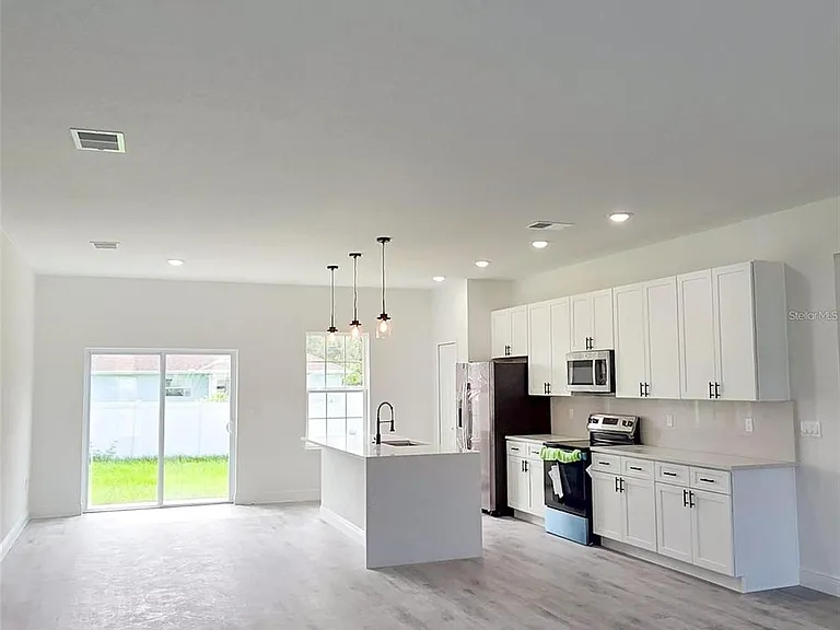 2454 SW 167th Loop — Photo 4
