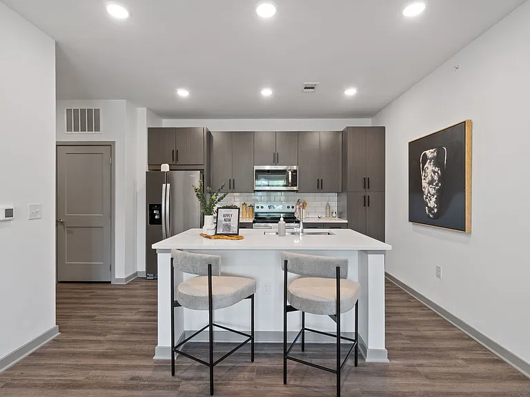The Quinn Luxury Apartments — Photo 63