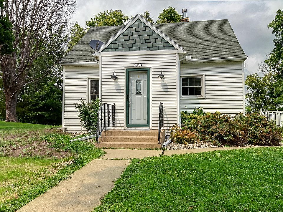 1st image of 220 Green St W