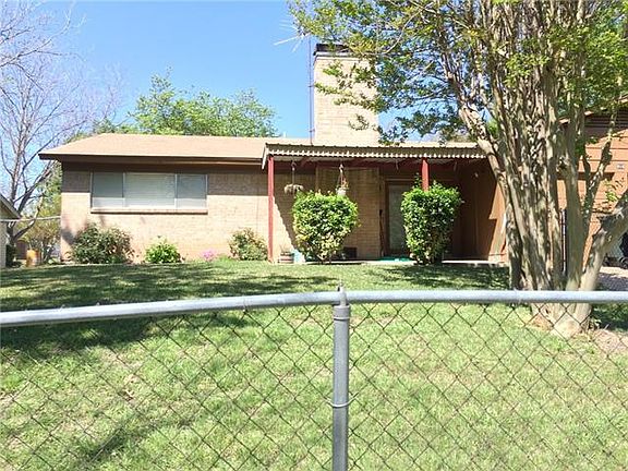 2nd image of 914 Meadowdale Cir