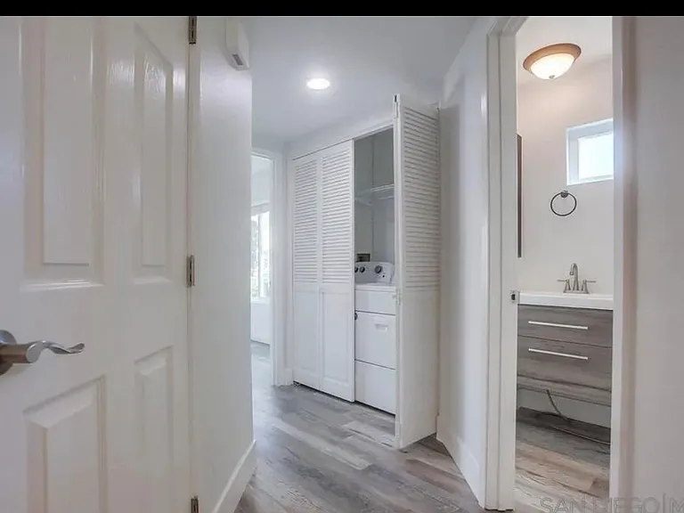 450 Stoney Point Way — Photo 37