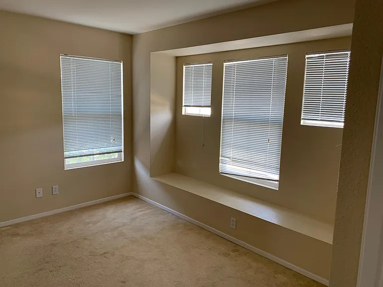 3027 Roadrunner Dr — Photo 13