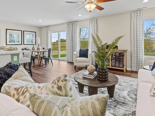 1028 Pleasant Hill Pl, Fort Wayne, IN 46818