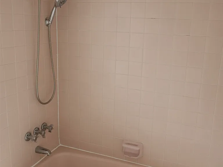 20 Oak St #2 — Photo 16