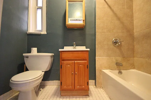 Rented by Nooklyn NYC LLC | media 21