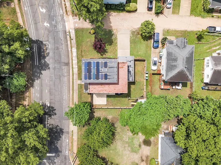 304 S Tarboro St — Photo 57