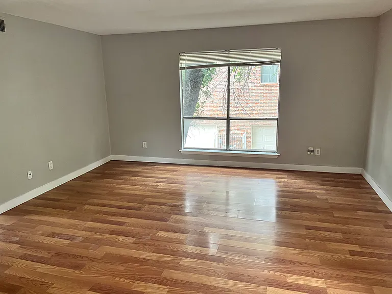 4429 Bowser Ave #105 — Photo 4