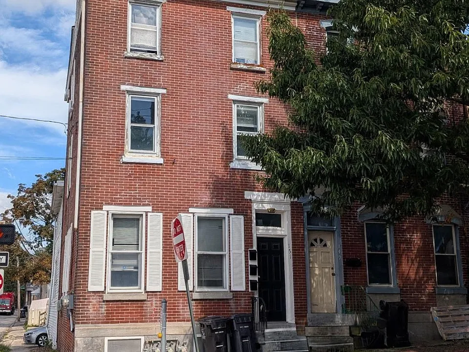 151 W Airy St #2