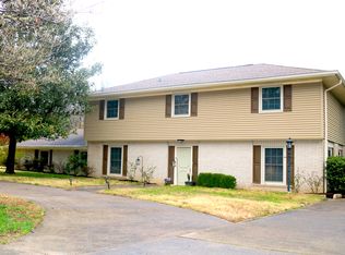 592 Woodland Dr, Paducah, KY 42001