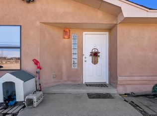 11 Private Dr, Alcalde, NM 87511