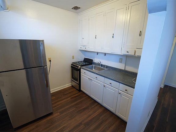 5th image of 1871 Grand Ave #714