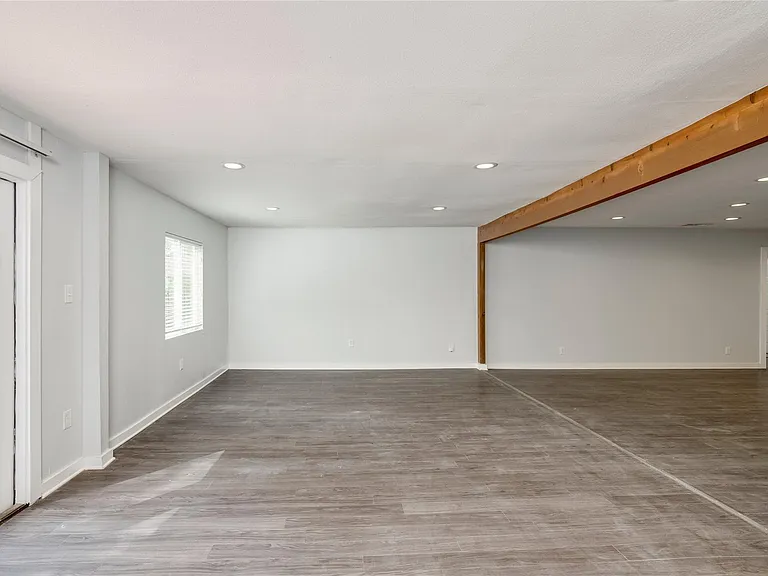 5402 Chevy Cir — Photo 13