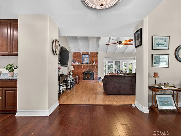 5th image of 9275 Hidden Valley Dr