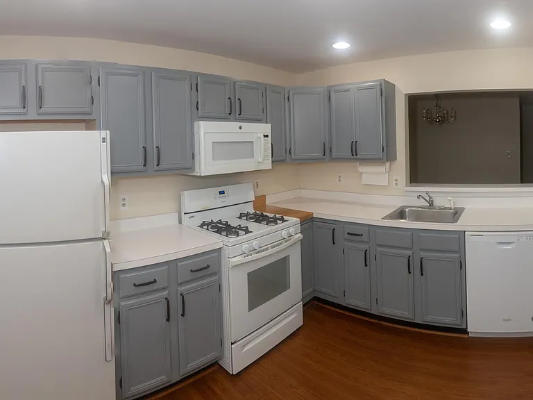 Kitchen - range and dishwasher were replaced since the picture was taken