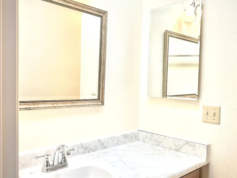 5111 Paseo Las Palmas — Photo 22