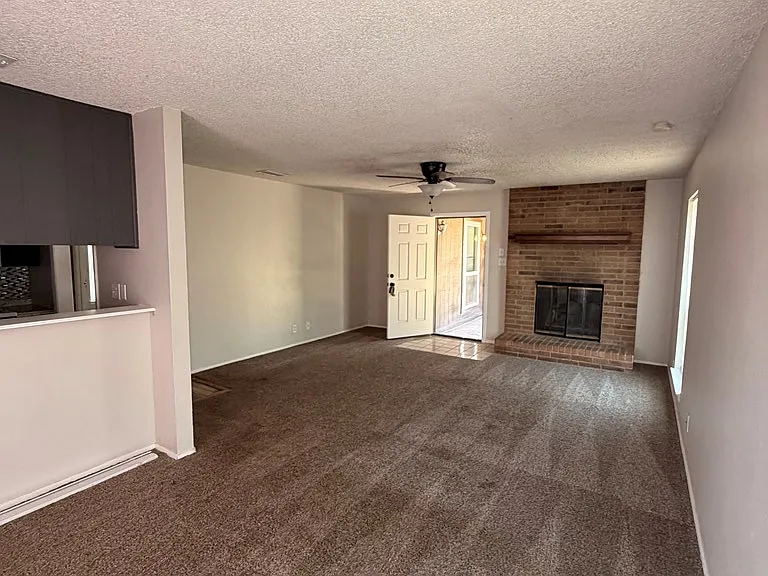 4808 W Cuthbert Ave #B — Photo 3