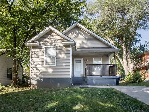 5810 Olive St, Kansas City, MO 64130