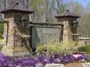 6301 Autumn Crest Ct, Summerfield, NC 27358