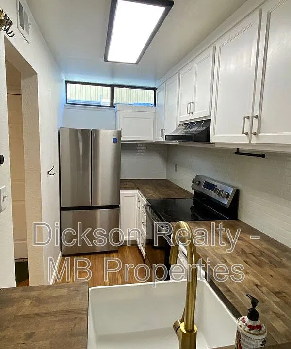 861 Nutmeg Pl #8