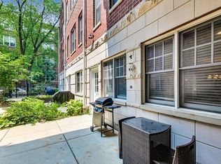 3955 N Hermitage Ave, Chicago, IL 60613