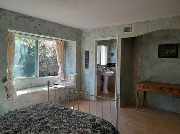 (undisclosed Address), Ventura, CA 93003