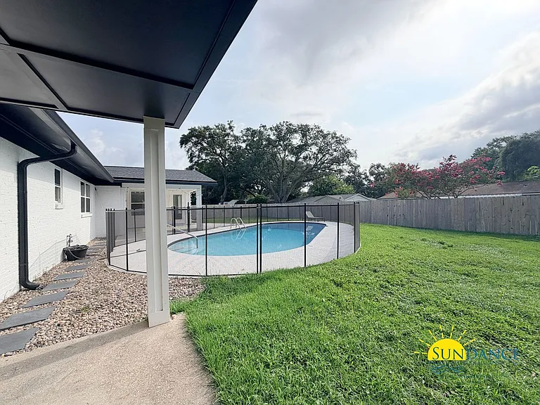 618 Country Club Ave — Photo 32