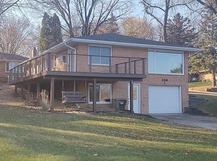 246 Cedar Ave NW, Hutchinson, MN 55350