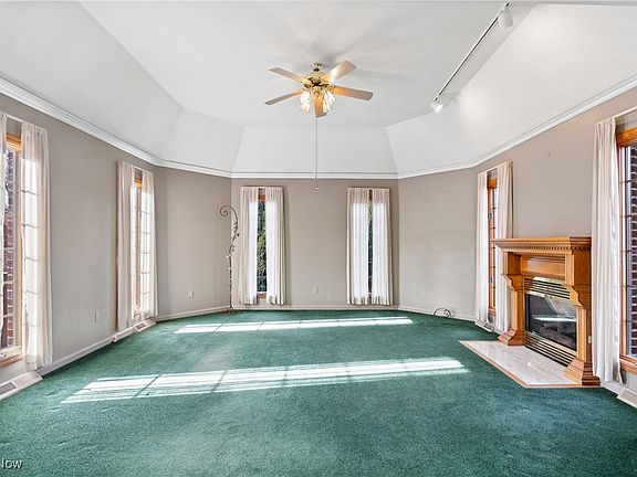 5th image of 4652 W 228th St