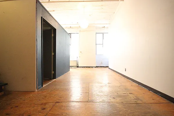 Rented by Nooklyn NYC LLC | media 20