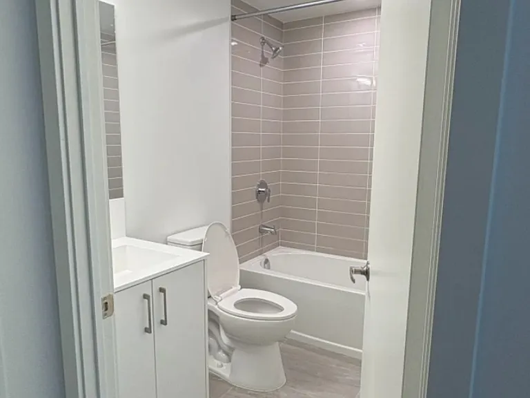 4010 Eglinton Ave W #1022 — Photo 16