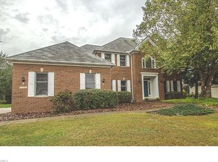 7926 Glengate Dr, Broadview Heights, OH 44147