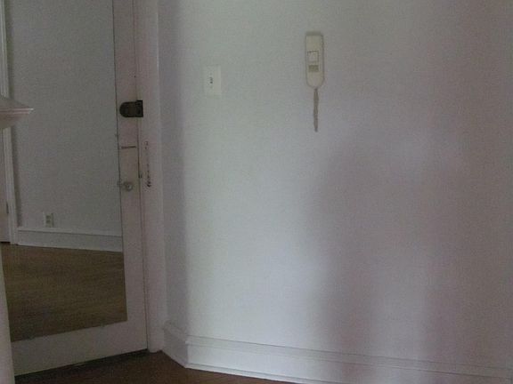 5th image of 7000 Lincoln Dr APT D3