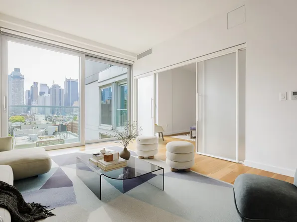 547 West 47th Street image 5 of 18