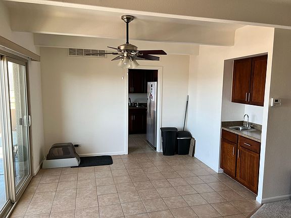 5th image of 1055 N Logan St #1506