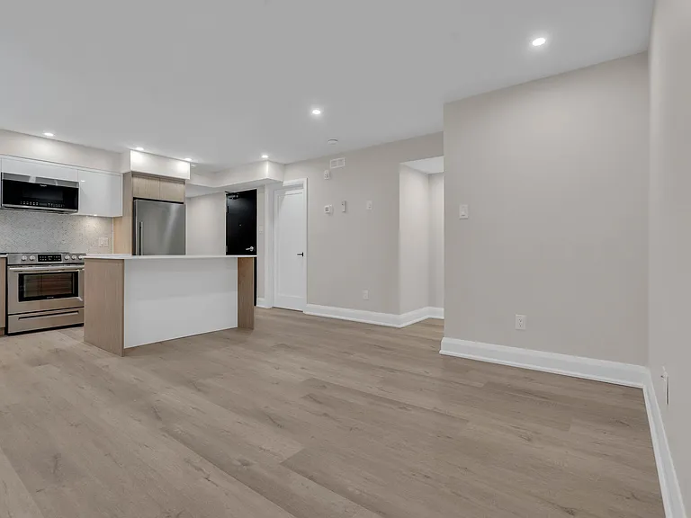 58 Florence St — Photo 93
