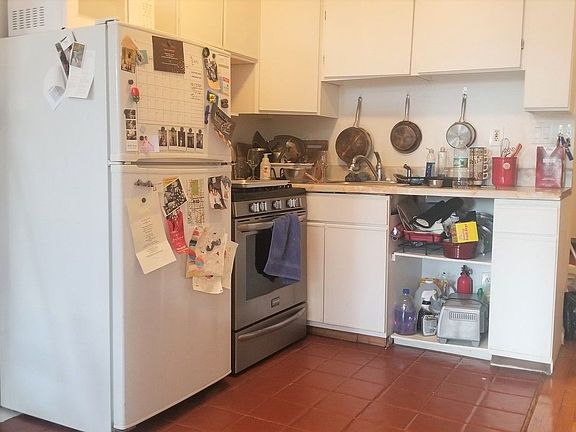 5th image of 230 4th Ave APT 4L