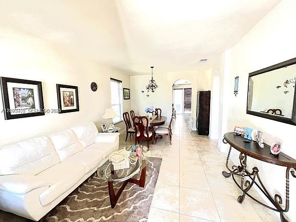 3rd image of 17030 SW 95th Ter #17030