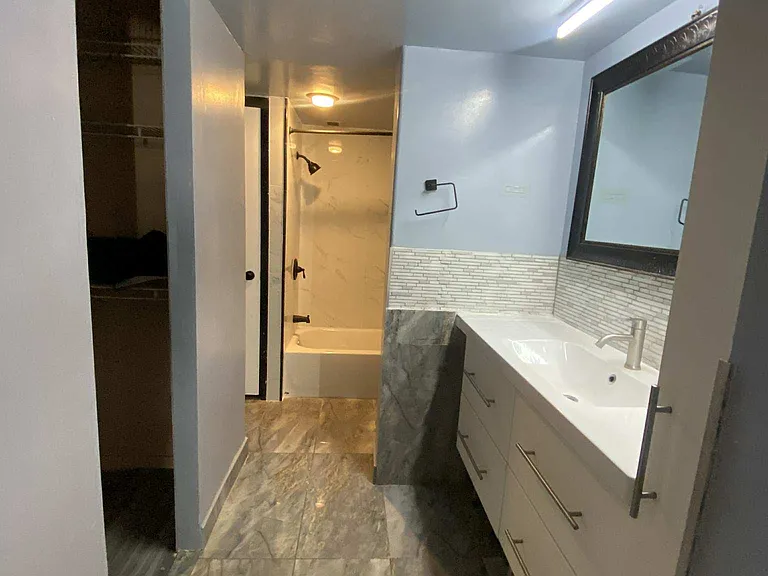 2900 Cove Cay Dr — Photo 21