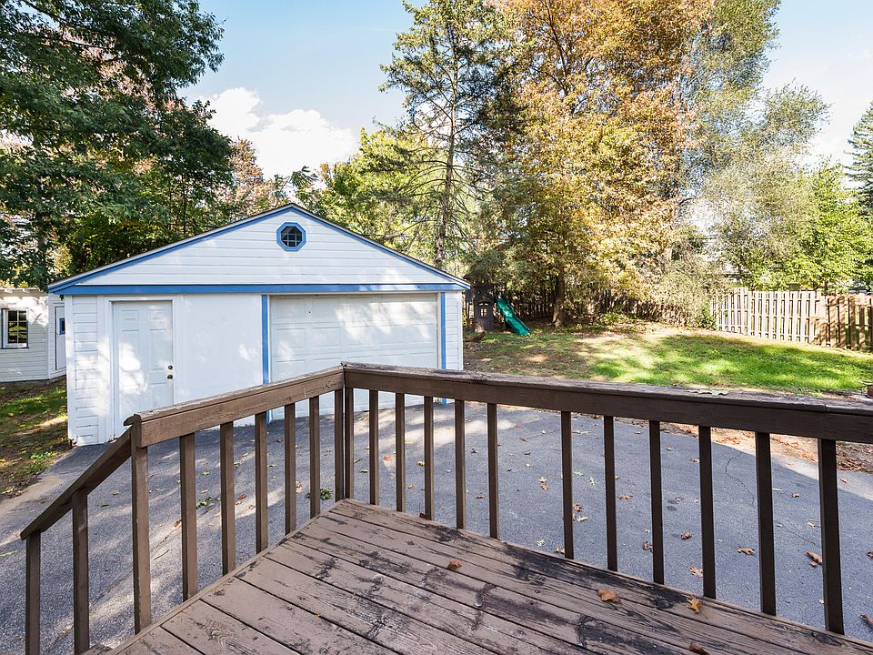 31978 Pierce St, photo 26