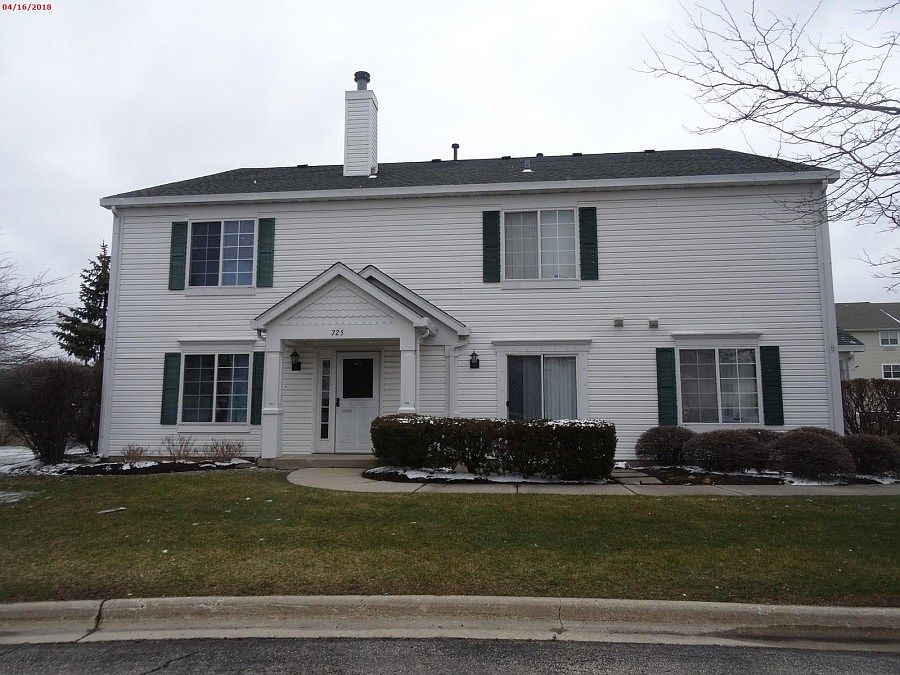 1st image of 725 Fieldcrest Dr Unit B