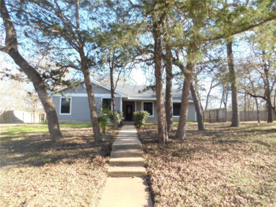 1st image of 175 Live Oak Dr