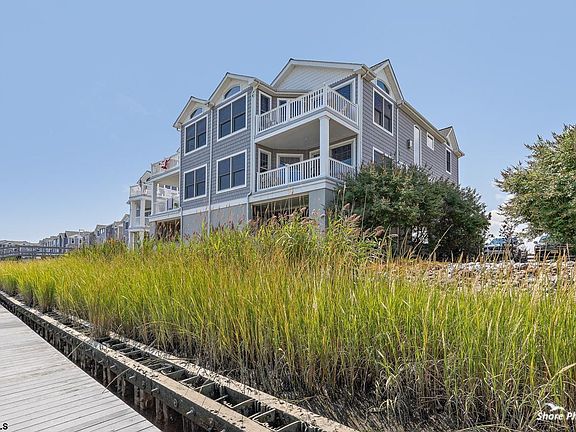 2nd image of 5 Neptune Dr #3
