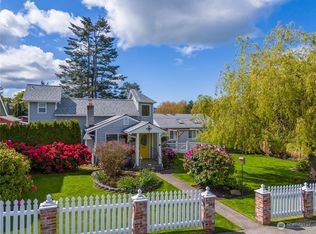 511 4th St, Anacortes, WA 98221