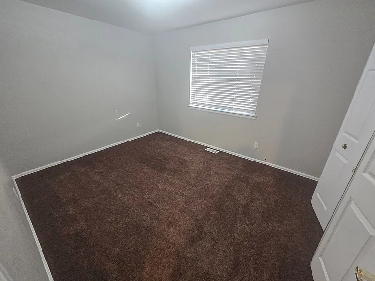 80 Blackburn Ln — Photo 14