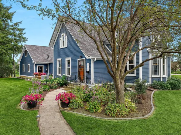 217 S Pine St, Caledonia, MN 55921
